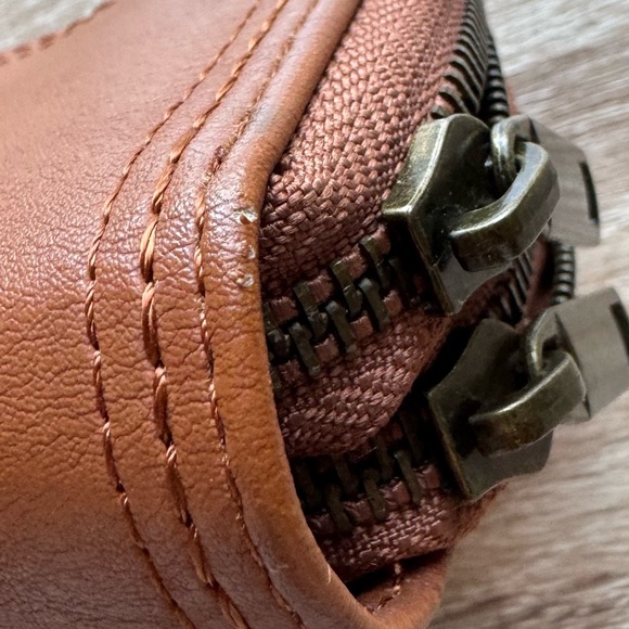 Universal Thread Double Pocket Wallet - Picture 3 of 5